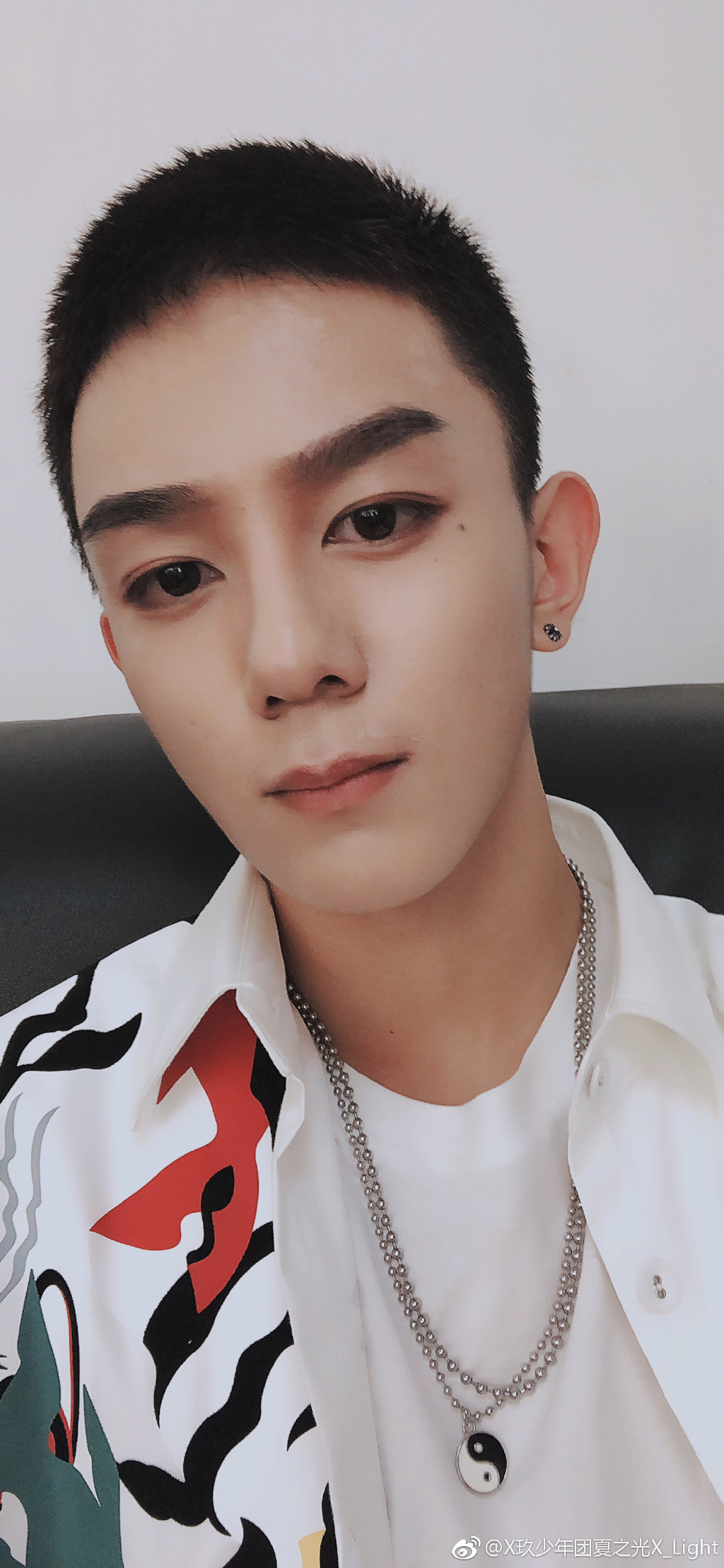 ��֮����ô��˫��Ƥ���������� ��֮��Ϊʲô����˿��ư