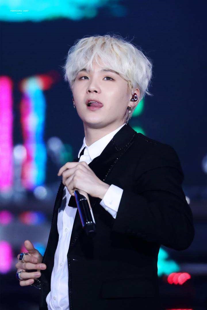 �ɫj���ǵ���rapper�� �������ر�ϲ�����й�
