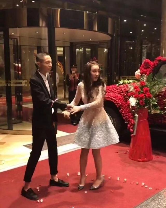 �ߵϺʹ�����ô��ʶ���к������� �ߵϺ����ӹ�ϵ��ô��