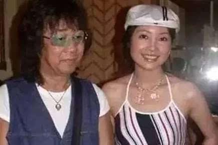 ����ӢΪʲô�ܾ����� ����Ӣһֱû����ԭ��