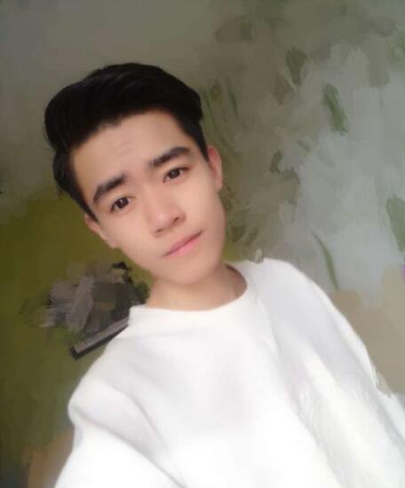 曾柯琅简介身高 长的酷似易烊千玺