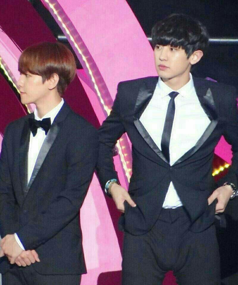 ����ѫΪɶ����Ϊ�׶������� ����������˭