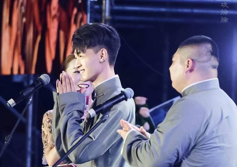 ������Ϊʲô�п��������¹⡢Ƥ���� ���Ǽ��ӵĶӳ���˭