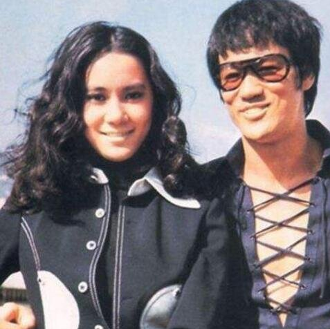 李小龙和丁佩什么关系 丁佩最新近照照片曝光