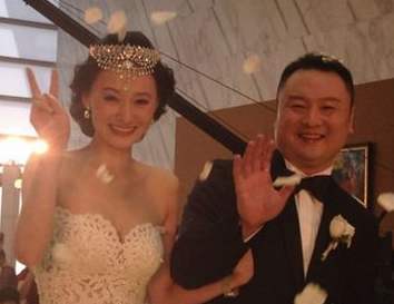 �����κ͸�ԲԲ��ʲô��ϵ ��������Ȧ��Ů�Ѷ���˭