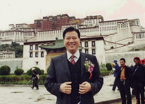 万梓良全部身家资产多少亿 家族糖尿病毁了他的晚年