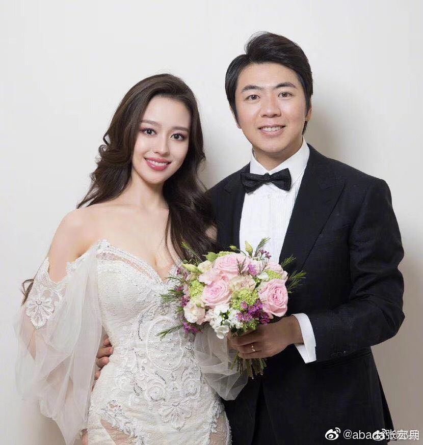 ����������ť��»�ϵĺ����� ť��»�ϵĺ��˶��ĳ�ʲô����