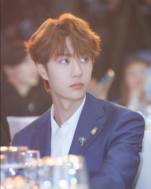 ��һ��ϲ����Ů������������ɶ���� ���ĳ���ǰŮ����˭