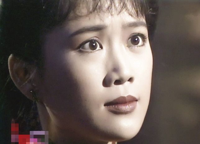 梁小冰个人资料简介 塌鼻子非常的明显