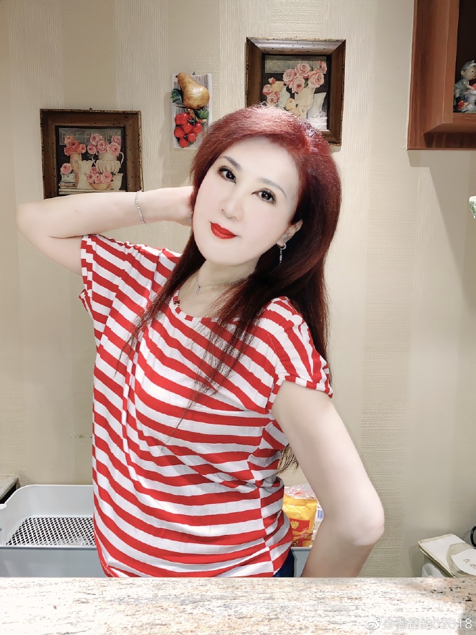 杨钧钧个人资料现状 西门大妈现在的照片