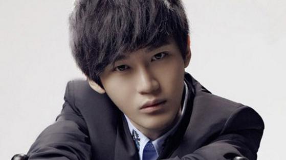 李炜托塔李天王图片 李炜苏醒女友合照托塔李天王