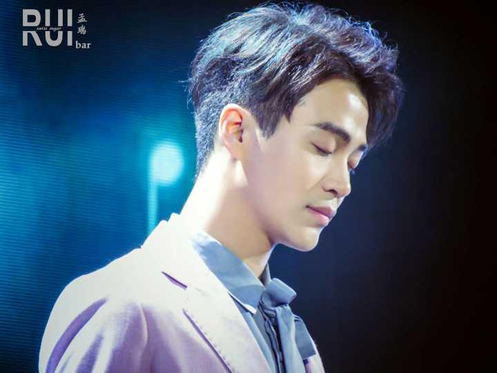 �������������ʵ��ϵ��ʲô ����ļҾ�����Ǯ��