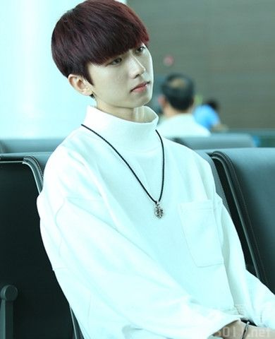 ���������°��ǲ��������� ����������ǰ����Ƭ