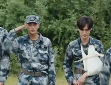 ������������Ƭ�ع� ��������Ů����