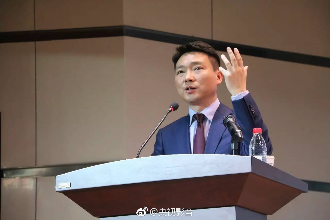 ���Ա���������ס�� ����һ���µĹ��ʵ��׶���