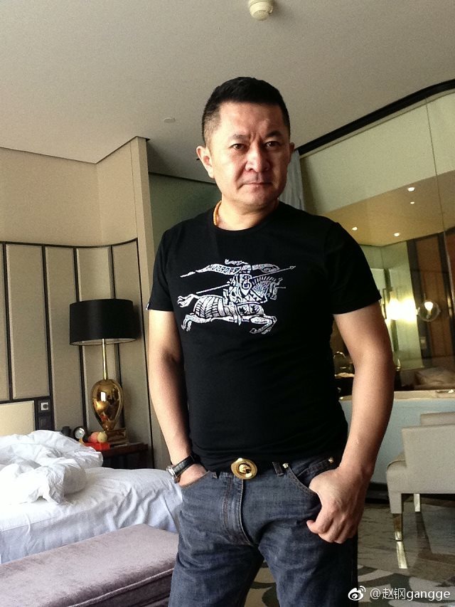 演员赵钢是社会人吗 赵钢现在离开赵本山了吗