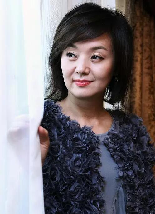 裴宗玉年轻时的图片 金相中与裴宗玉什么关系