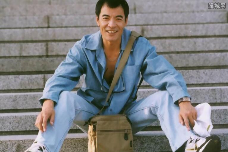杨若兮被刘威玩了几年 刘威为什么甩了杨若兮