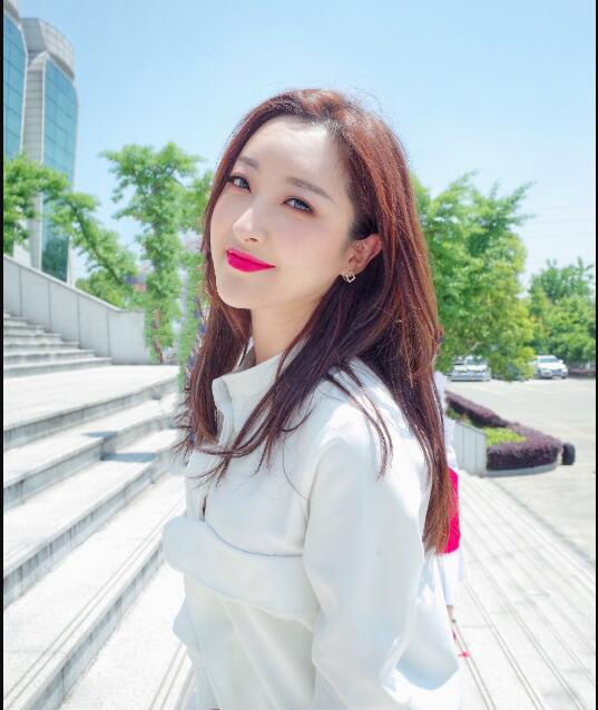 金美儿的老公是云飞吗 金美儿今年多大了