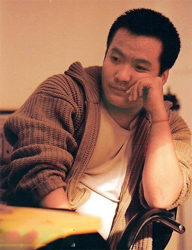 宁浩谈妻子:妻子便像万万资产宁浩老婆是邢爱娜,主要编剧作品有《香火