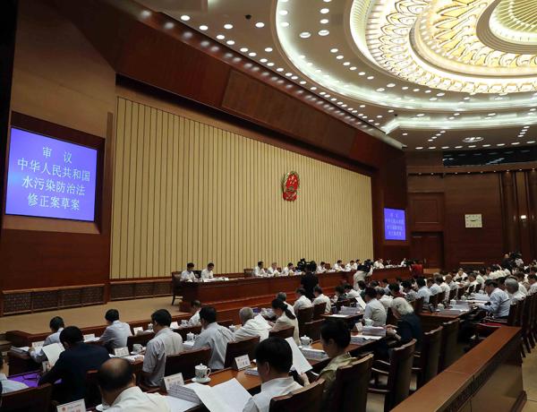 �������쵼������ר���� �˴�ίԱ���͸�����˭��