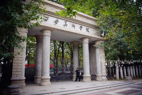 ������ԺΪʲô�ж�˩��׮��ʯʨ�� ѧУ��������Ų�������ô����