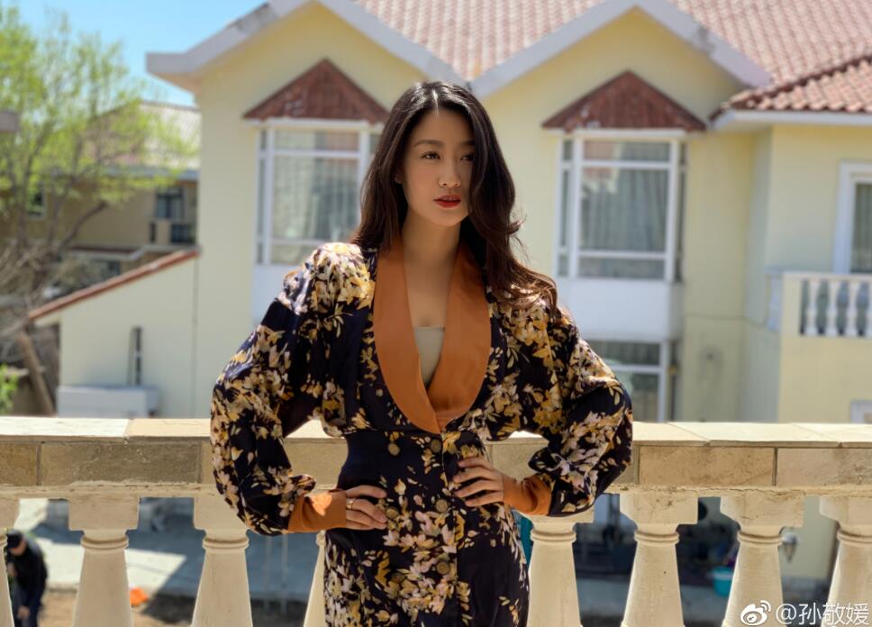 Ů�����ﾴ����˭ �����ﾴ�µ�������˭��