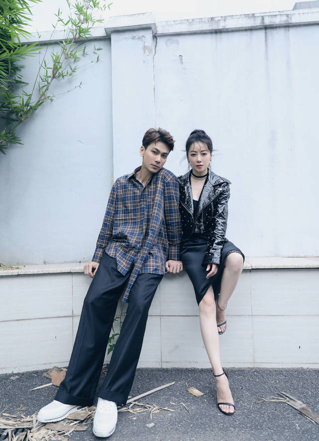 戴向宇陈紫函一家三口照 他俩怎么认识的