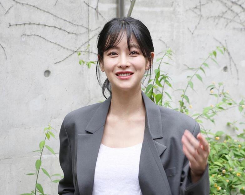 吴妍书和吴涟序是一个人吗 吴妍书在韩国人气怎样