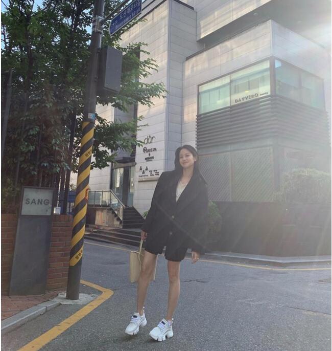 吴妍书和吴涟序是一个人吗 吴妍书在韩国人气怎样