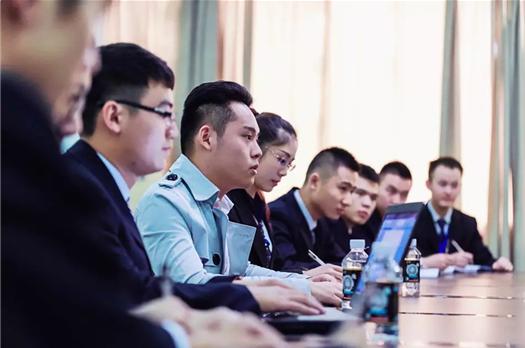 ����������ô�ɹ��� ����������Ǹ�ʲô��