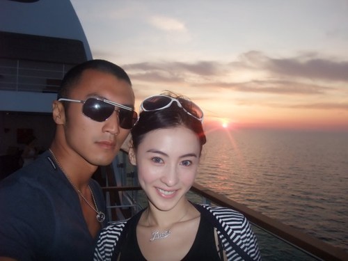 谢霆锋现在的老婆是谁 霍汶希跟谢霆锋的孩子是真的吗