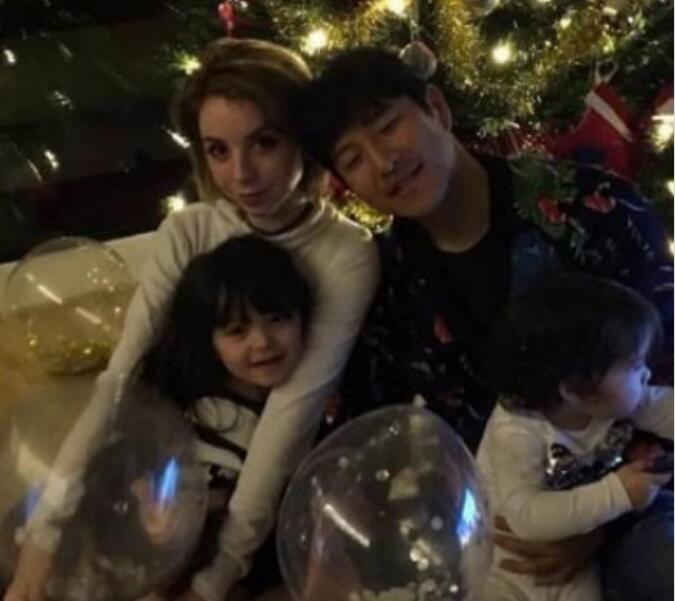 ���������������Ů ��Ů���ǰٰ��۰�