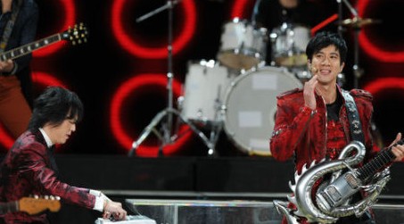 ���ƵϺ�������kissͼ ����������۶���