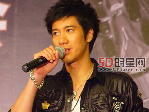 ���ƵϺ�������kissͼ ����������۶���