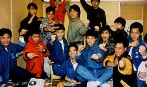 �ɼҰ�һ���������Ǯ �ɼҰ�ĳ�Ա�������