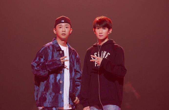 ��Ȧ���кܶ�İ�������� ���ˡ����ˡ����ˡ�������ʲô��˼