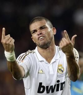 西蒙尼走了马竞会怎样 西蒙尼暴打佩佩视频怎么回事