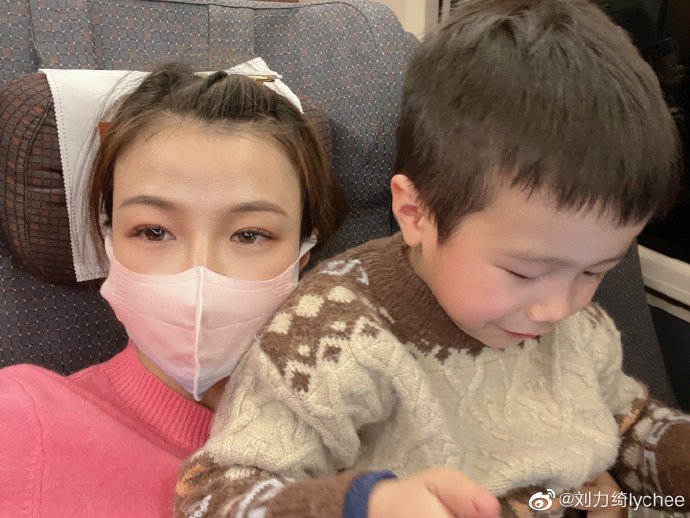 �����ǰ���Ϲ���˭ ������ĸ���ѧ���������ϣ�