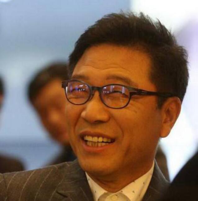 李秀满为什么叫傻瓜,李满 李秀满说了lay万岁是什么梗