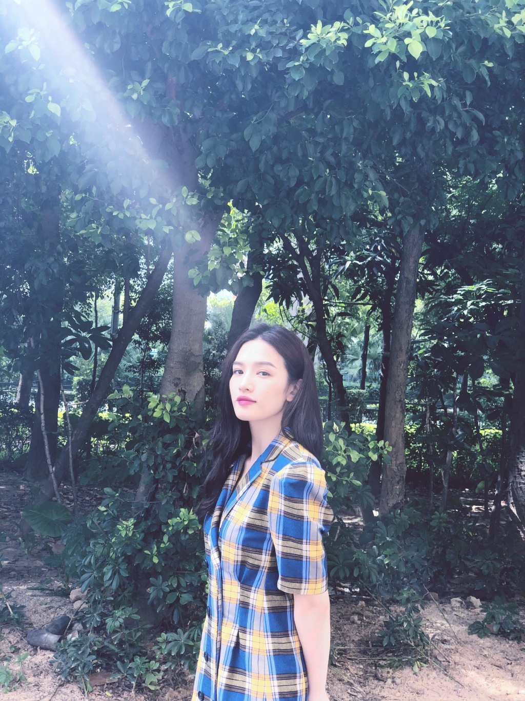 张柏嘉好像是变性人但不是人妖 张柏嘉为什么不火