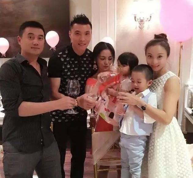 �ڴ󱦵�������˭ ò�����Ѿ����������