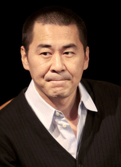 �½������������ʲô�� �½����ǰ����˭