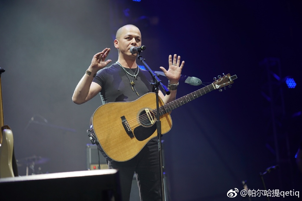 帕尔哈提个人资料 被人们渐渐遗忘的歌手