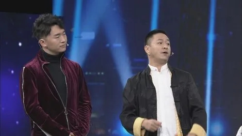 ��Ա�����ڸ������ϱ����������ƶ����� �������ǻ���躹�˾����