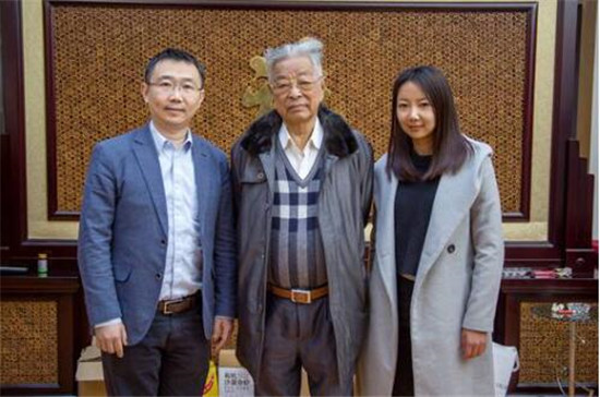 所以褚时健对女儿褚映红是有很大的亏欠感,而且任书逸是褚映红唯一的