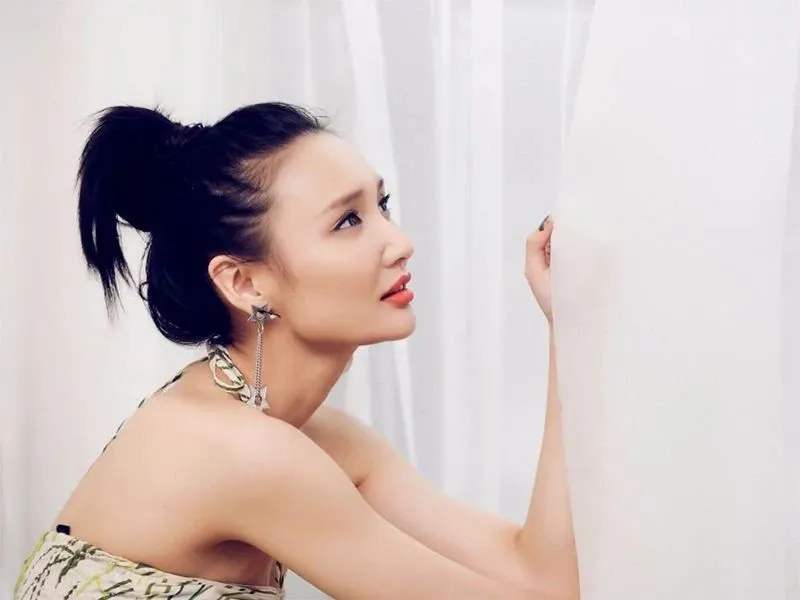 ţ������˭�������Ͼ�����ʲô ����Ĭ���ֺ��������¼���ʵ��