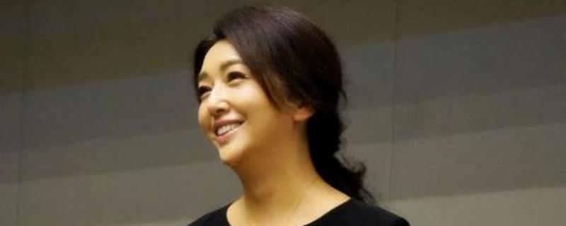 ����Ӱ�ͽ�ɺ��ʲô��ϵ