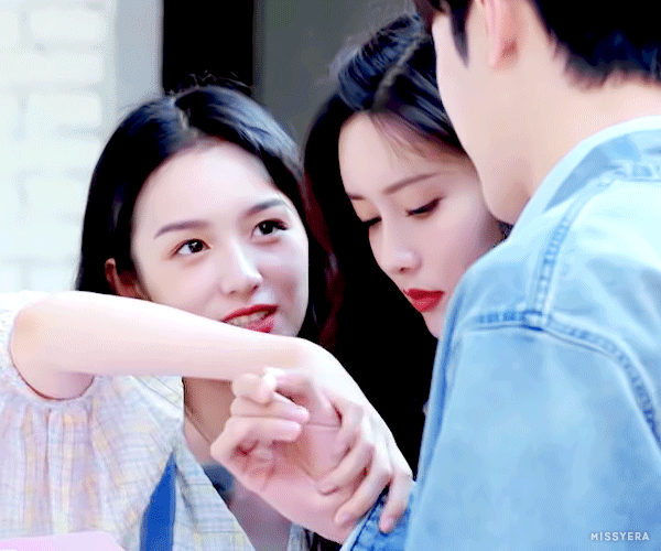 ������Ů���ѵ�����˭ �����غ���Ҳ�ڽ�����������һ��Լ��ͼƬ