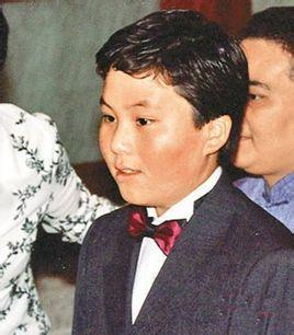 ��������ô���ĺ�����Ȼ���� ������һ��������Ů��һ������ȥ��